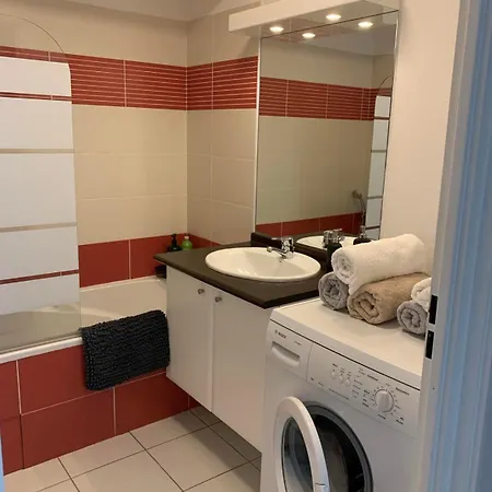 Le Petit Bruxelles Au Calme *