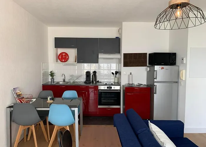 Le Petit Bruxelles Au Calme Apartamento *